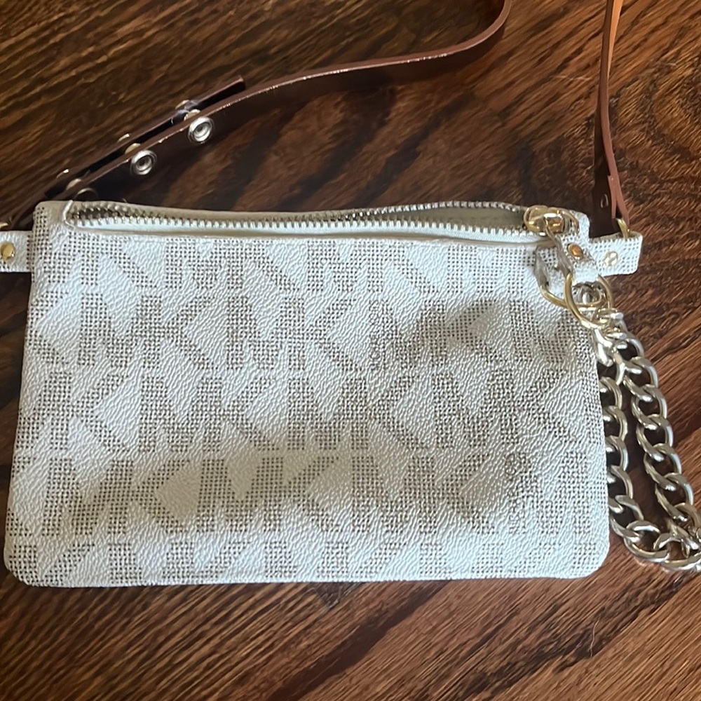 Adjustable Michael Kors Fanny pack